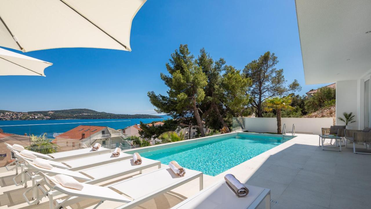 Villa Adria View With Heated Pool I Трогир Екстериор снимка