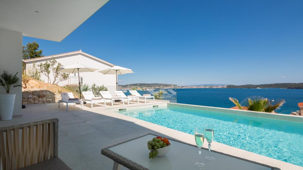 Villa Adria View With Heated Pool I Трогир Екстериор снимка