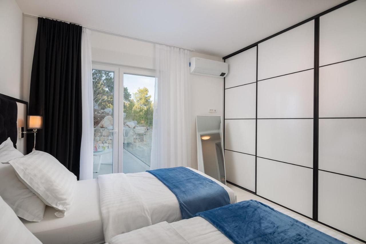 Villa Adria View With Heated Pool I Трогир Екстериор снимка