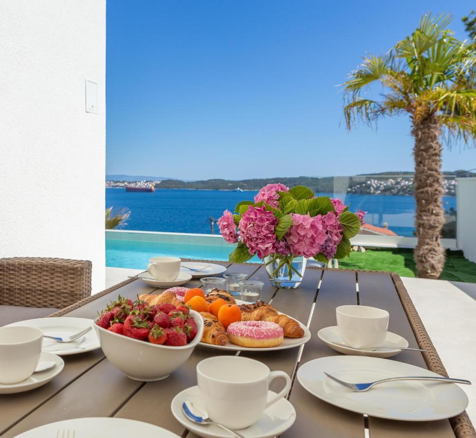 Villa Adria View With Heated Pool I Трогир Екстериор снимка
