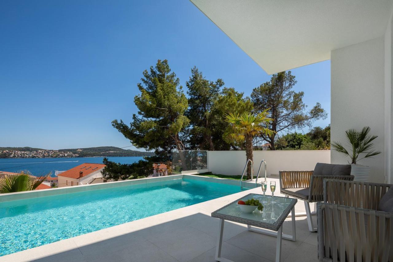 Villa Adria View With Heated Pool I Трогир Екстериор снимка